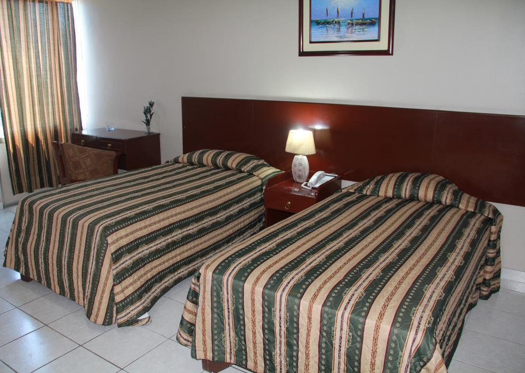 Hotel La Torre Guayaquil Rum bild
